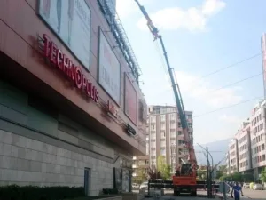 Автокран тип бордови 30 тона (90 тонметра)