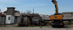 Автокран бордови EFFER (37 метра, 500 кг.)