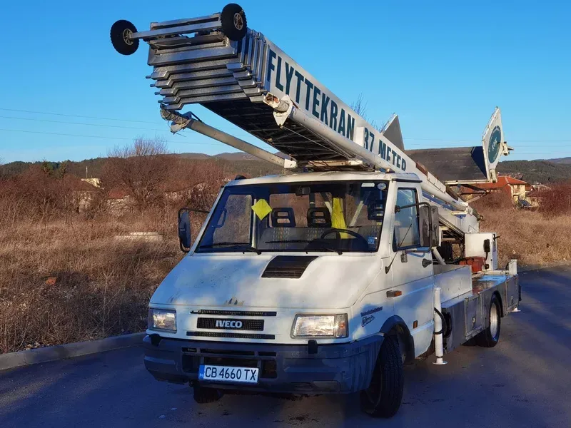 Строителен асансьор / хаспел Iveco